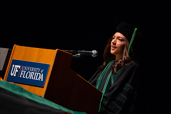 Cindy Medina Pabon, M.D., addressed her classmates during the College of Medicine commencement (Photo by Mindy C. Miller).